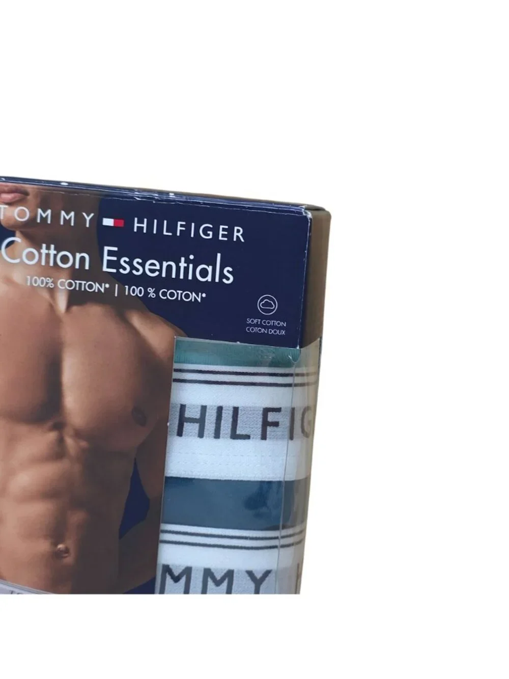 Tommy Hilfiger lightweight breathable